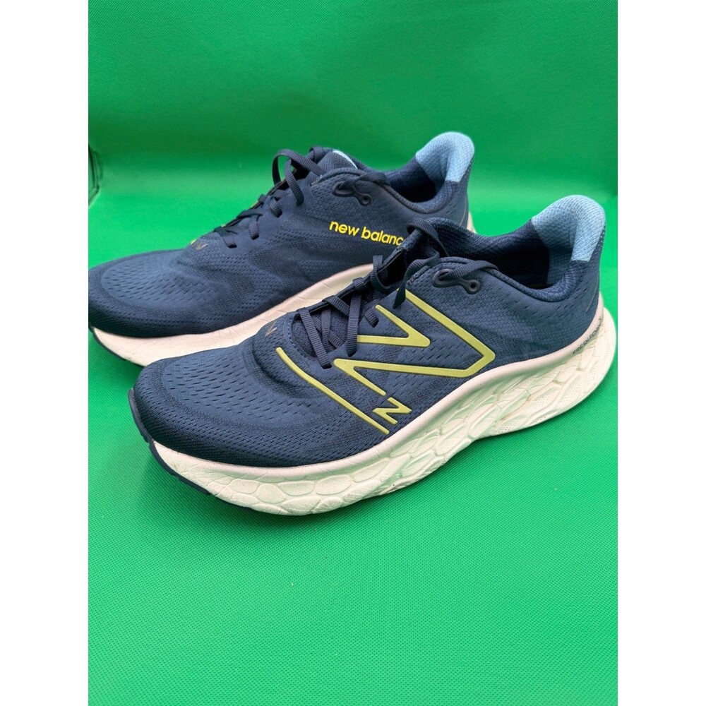 New Balance Fresh Foam - Mens Size 14